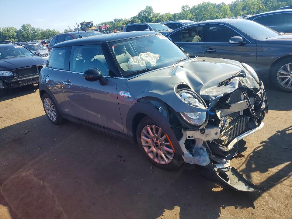 2017 Mini Cooper მანქანა იყიდება აუქციონზე, vin: WMWXP7C35H2C61665, აუქციონის ნომერი: 64095646