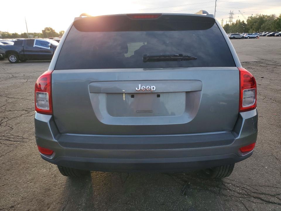 2011 Jeep Compass მანქანა იყიდება აუქციონზე, vin: 1J4NT1FB2BD260711, აუქციონის ნომერი: 65379236