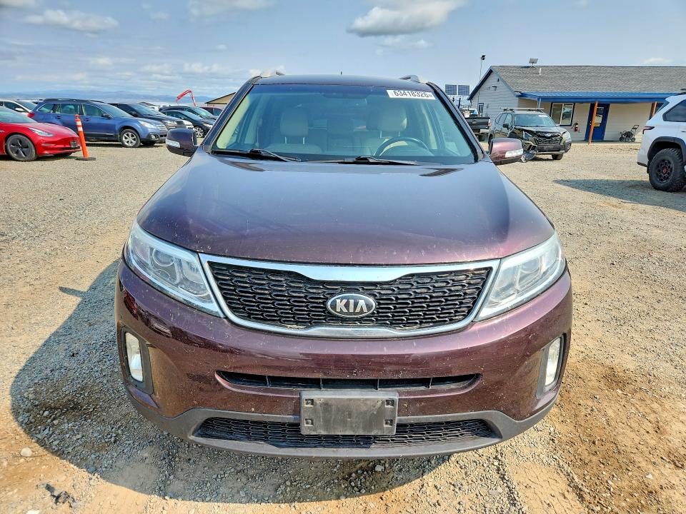 2015 Kia Sorento მანქანა იყიდება აუქციონზე, vin: 5XYKTCA62FG638810, აუქციონის ნომერი: 63418326
