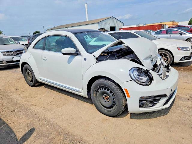 63578306 :رقم المزاد ، 3VWJD7AT7KM707071 vin ، 2019 Volkswagen Beetle مزاد بيع