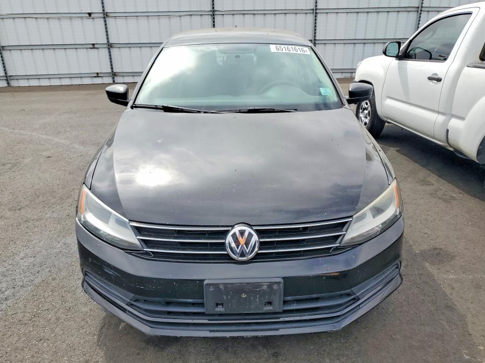 65161616 :رقم المزاد ، 3VWD17AJ3FM268638 vin ، 2015 Volkswagen Jetta مزاد بيع