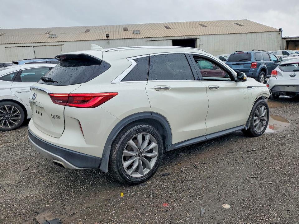 63212826 :رقم المزاد ، 3PCAJ5BB3MF110867 vin ، 2021 Infiniti Qx50 مزاد بيع