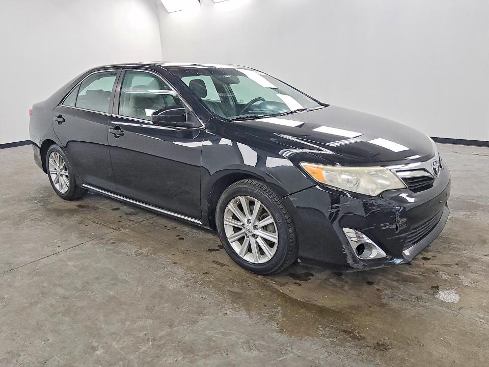 2014 Toyota Camry მანქანა იყიდება აუქციონზე, vin: 4T4BF1FKXER398115, აუქციონის ნომერი: 65073086