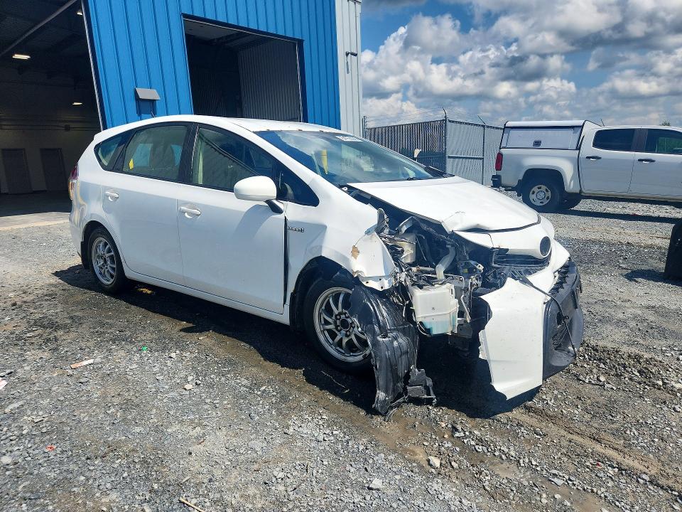 2017 Toyota Prius V მანქანა იყიდება აუქციონზე, vin: JTDZN3EU8HJ068641, აუქციონის ნომერი: 64758886