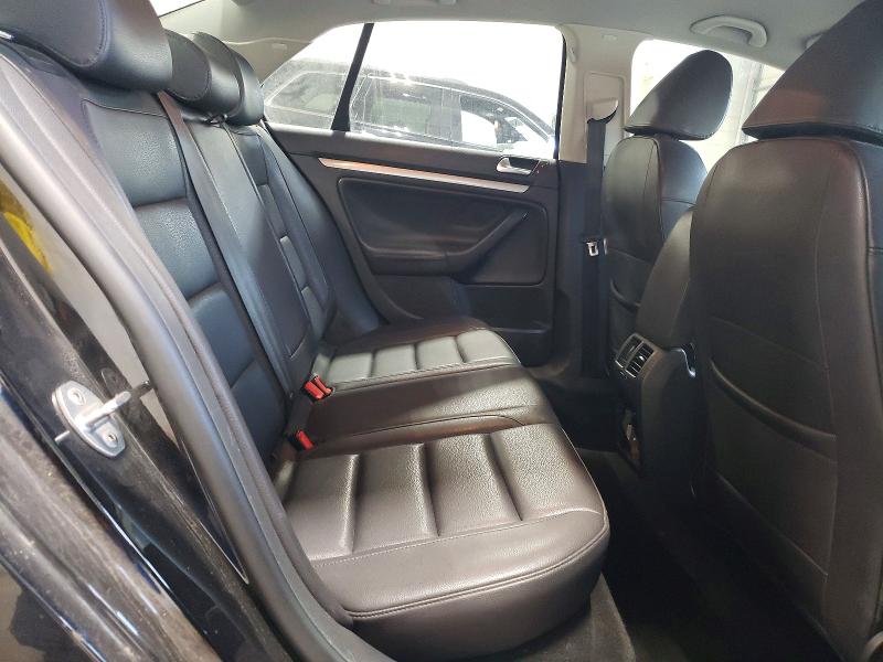 Продажа на аукционе авто 2010 Volkswagen Jetta, vin: 3VWAX7AJ5AM117214, номер лота: 65332076