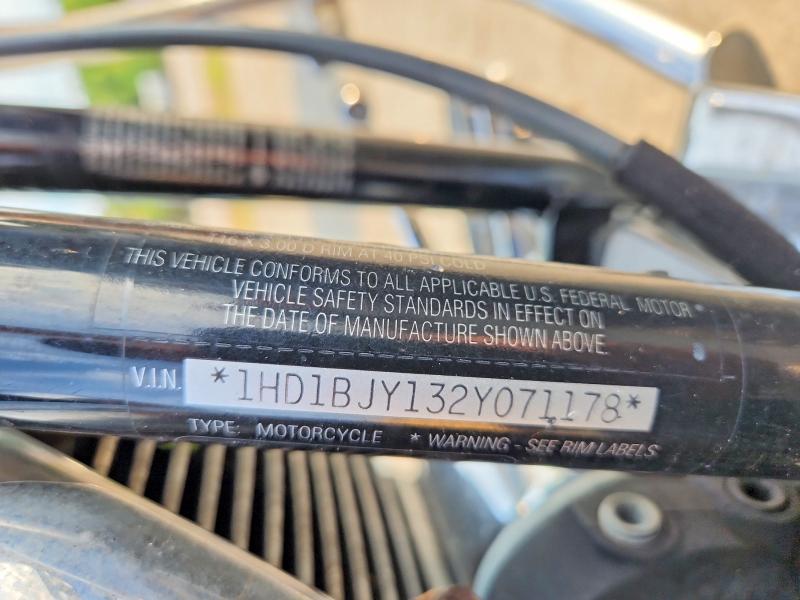 66014546 :رقم المزاد ، 1HD1BJY132Y071178 vin ، 2002 Harley-davidson Flstc مزاد بيع
