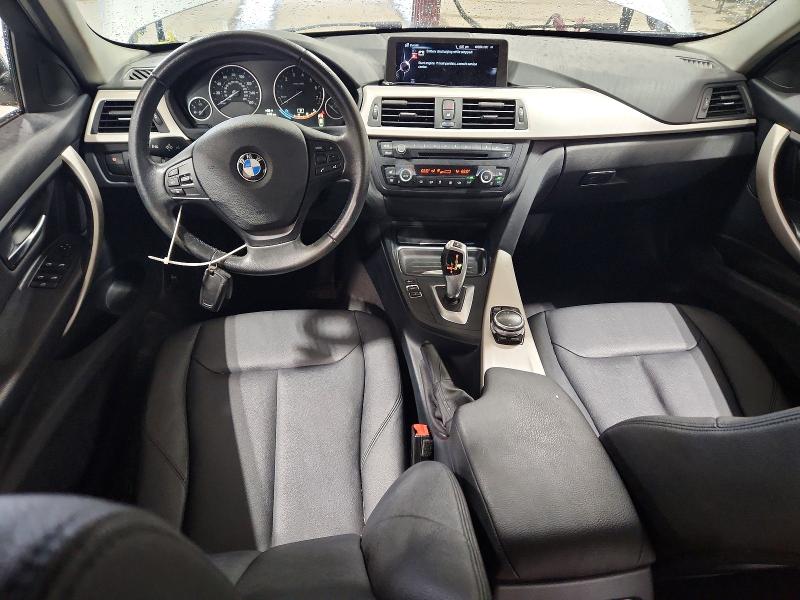66181886 :رقم المزاد ، WBA3C3C58EP661705 vin ، 2014 Bmw 320 مزاد بيع