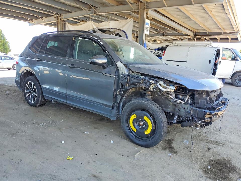 2022 Volkswagen Tiguan მანქანა იყიდება აუქციონზე, vin: 3VV1B7AX3NM075896, აუქციონის ნომერი: 66313616