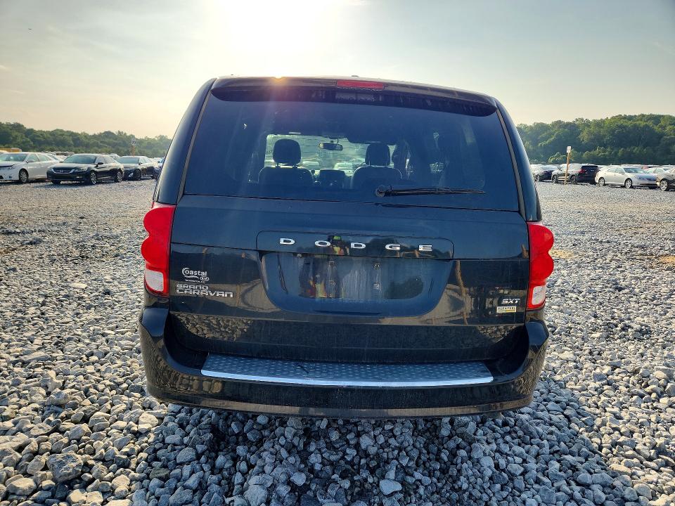 64479746 :رقم المزاد ، 2C4RDGCG1JR250352 vin ، 2018 Dodge Grand Caravan مزاد بيع