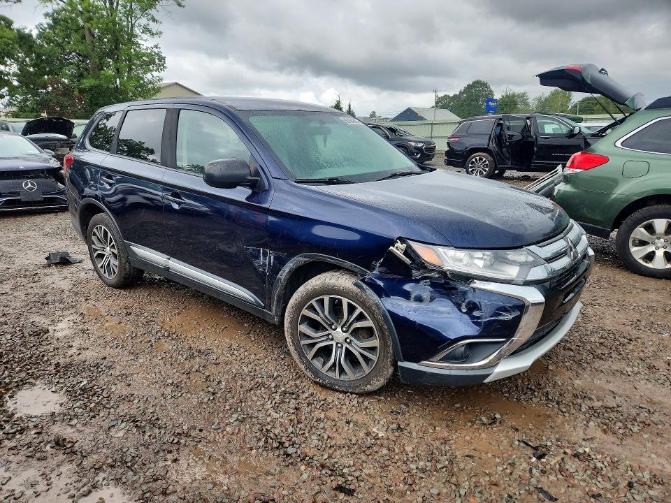 66164366 :رقم المزاد ، JA4AZ3A3XJJ003031 vin ، 2018 Mitsubishi Outlander مزاد بيع