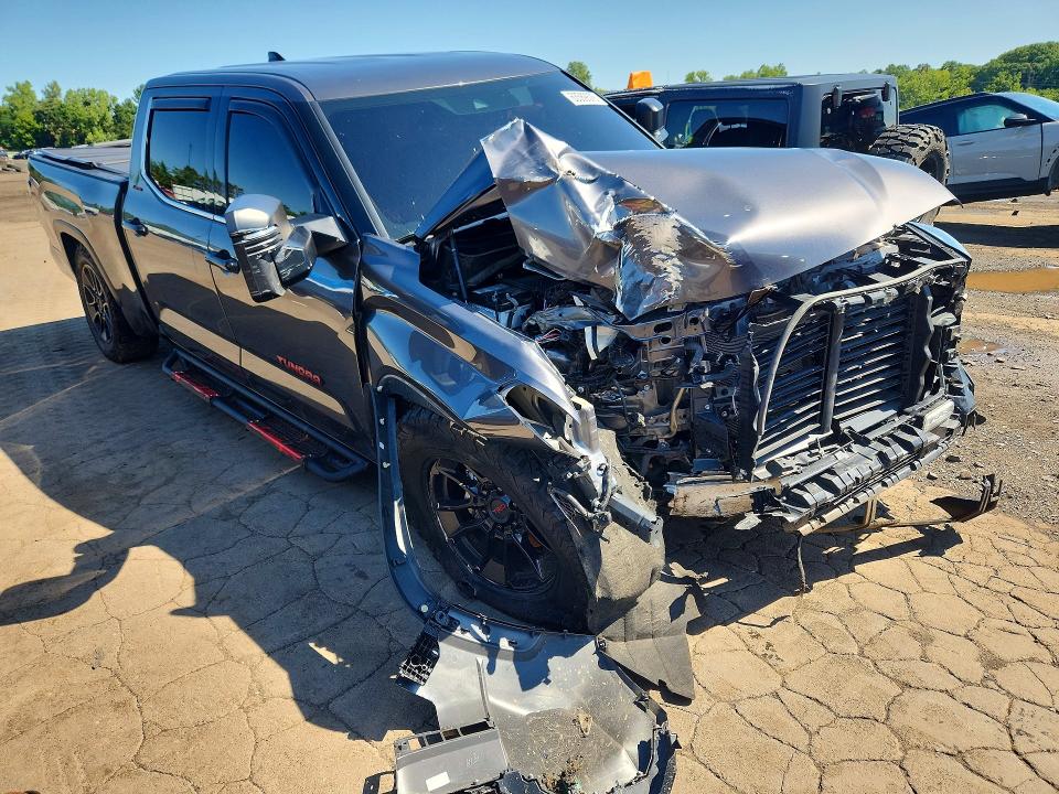 Продажа на аукционе авто 2023 Toyota Tundra, vin: 5TFJA5EC6PX015430, номер лота: 63589576