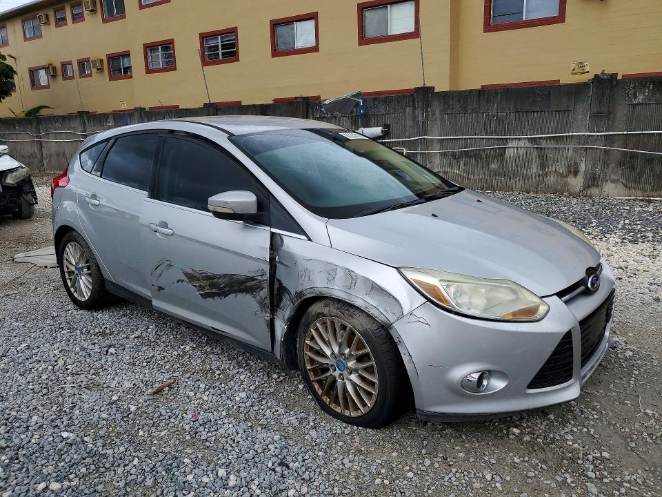 67236306 :رقم المزاد ، 1FAHP3M22CL160563 vin ، 2012 Ford Focus مزاد بيع