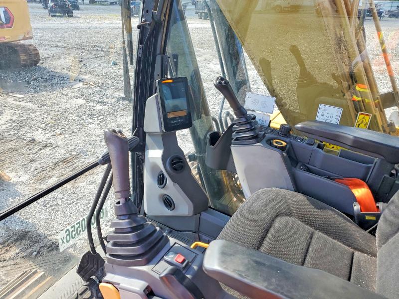 64020556 :رقم المزاد ، CAT00317LZCF10254 vin ، 2023 Cat Construction Equipment مزاد بيع