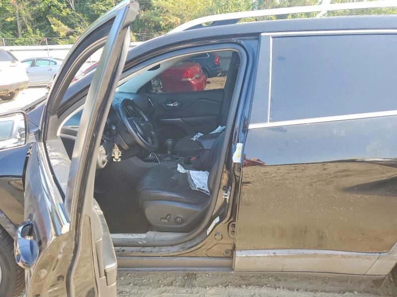 64478806 :رقم المزاد ، 1C4PJLDB0KD270057 vin ، 2019 Jeep Cherokee مزاد بيع
