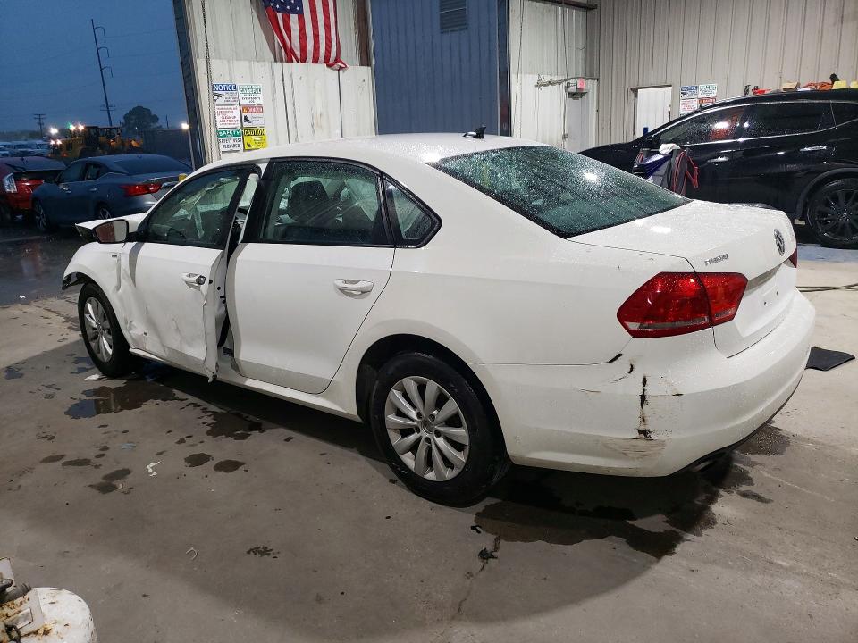 66631546 :رقم المزاد ، 1VWAT7A3XFC030026 vin ، 2015 Volkswagen Passat مزاد بيع