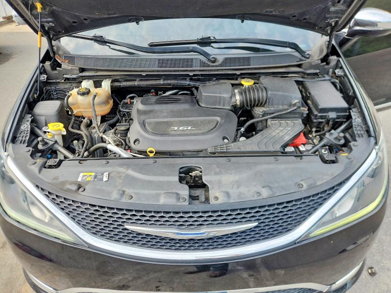64447966 :رقم المزاد ، 2C4RC1GG0JR273986 vin ، 2018 Chrysler Pacifica مزاد بيع