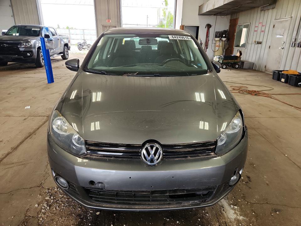 64249616 :رقم المزاد ، WVWDM7AJ1DW019777 vin ، 2013 Volkswagen Golf مزاد بيع