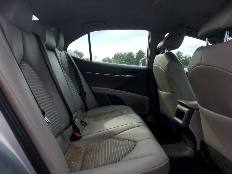 Продажа на аукционе авто 2018 Toyota Camry, vin: 4T1B11HK3JU132371, номер лота: 64251306