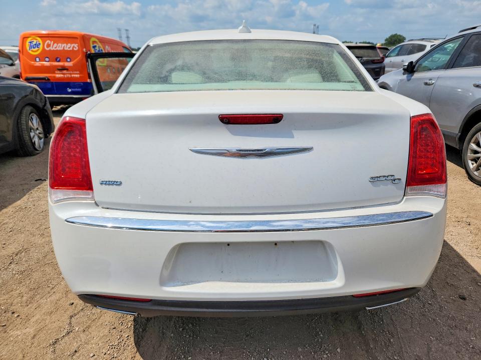 2015 Chrysler 300c მანქანა იყიდება აუქციონზე, vin: 2C3CCAKG2FH749850, აუქციონის ნომერი: 66297696