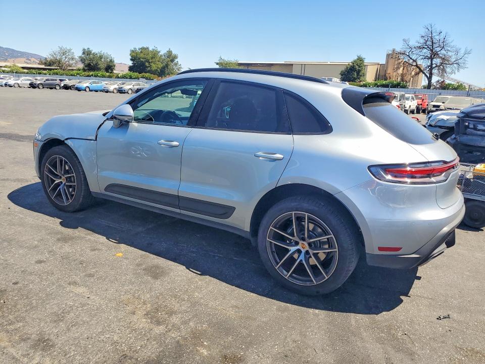 64950386 :رقم المزاد ، WP1AA2A58NLB12444 vin ، 2022 Porsche Macan مزاد بيع