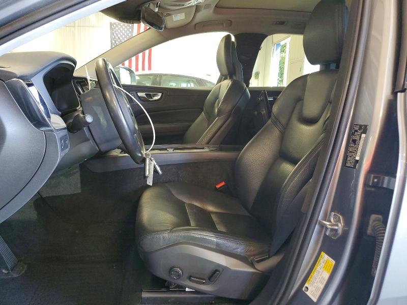 66521606 :رقم المزاد ، LYV102RK5JB122751 vin ، 2018 Volvo Xc60 مزاد بيع