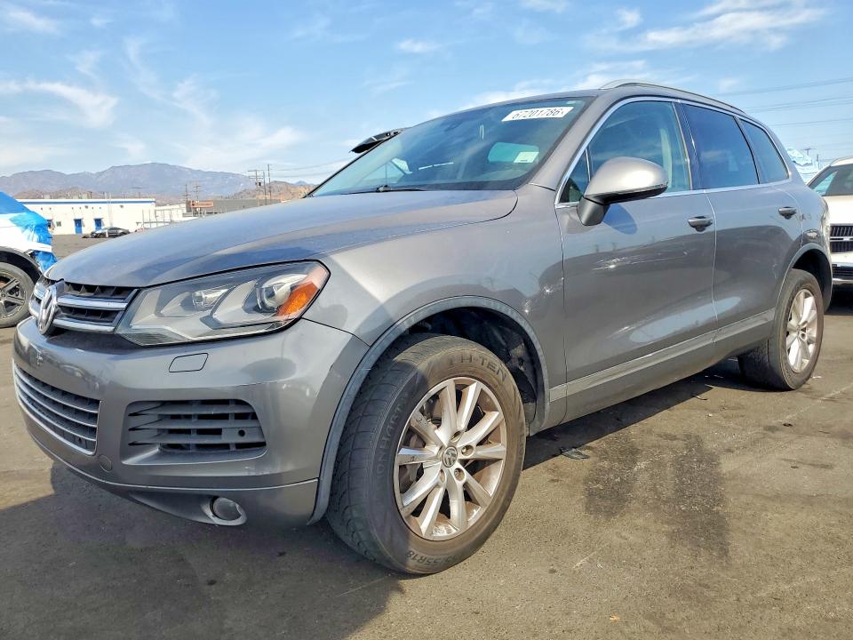 2012 Volkswagen Touareg მანქანა იყიდება აუქციონზე, vin: WVGEF9BP2CD011934, აუქციონის ნომერი: 67201786