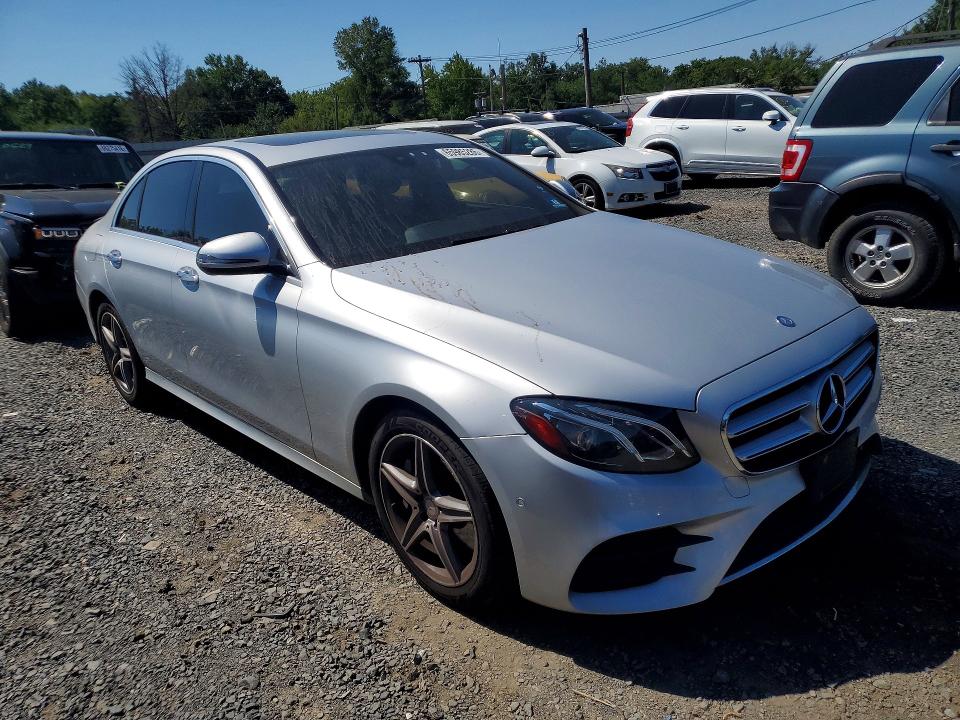 65985286 :رقم المزاد ، WDDZF4KB5HA040131 vin ، 2017 Mercedes-benz E مزاد بيع