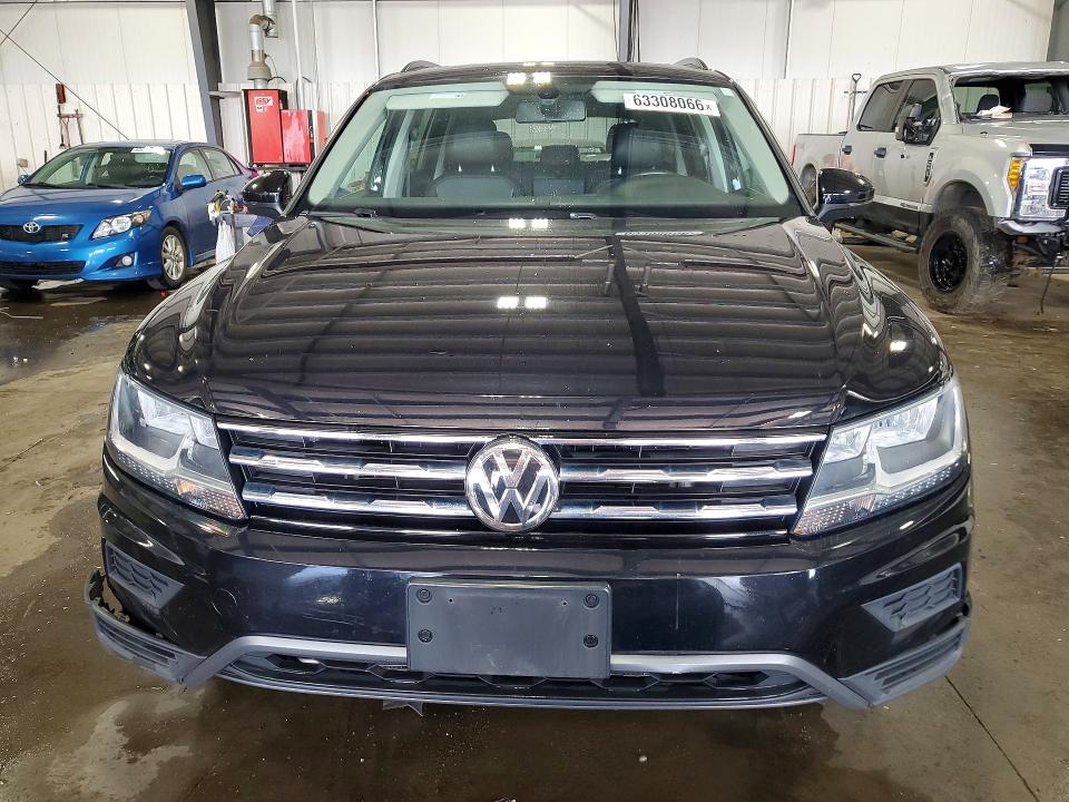 63308066 :رقم المزاد ، 3VV2B7AX8LM087592 vin ، 2020 Volkswagen Tiguan مزاد بيع