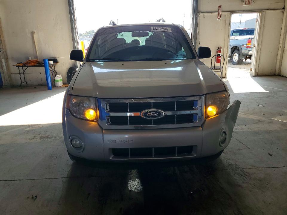 2010 Ford Escape მანქანა იყიდება აუქციონზე, vin: 1FMCU0D74AKD44439, აუქციონის ნომერი: 66290046