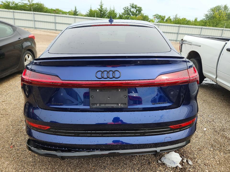 64579756 :رقم المزاد ، WA13AAGE2NB035937 vin ، 2022 Audi E-tron مزاد بيع