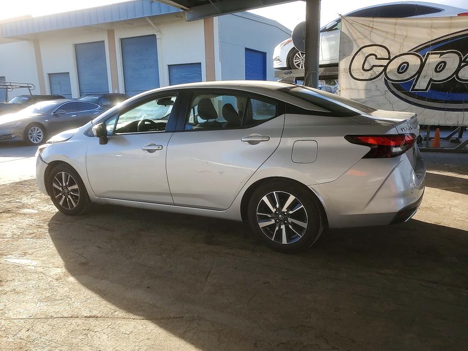 66308156 :رقم المزاد ، 3N1CN8EV2ML828595 vin ، 2021 Nissan Versa مزاد بيع