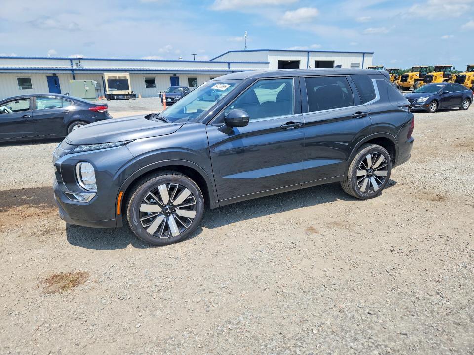 2026 Mitsubishi Outlander მანქანა იყიდება აუქციონზე, vin: JA4J3VAB7TZ020488, აუქციონის ნომერი: 64797996