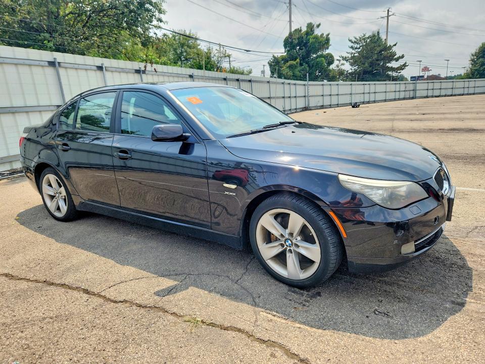 Продажа на аукционе авто 2009 Bmw 528, vin: WBANV13529C154853, номер лота: 64479096
