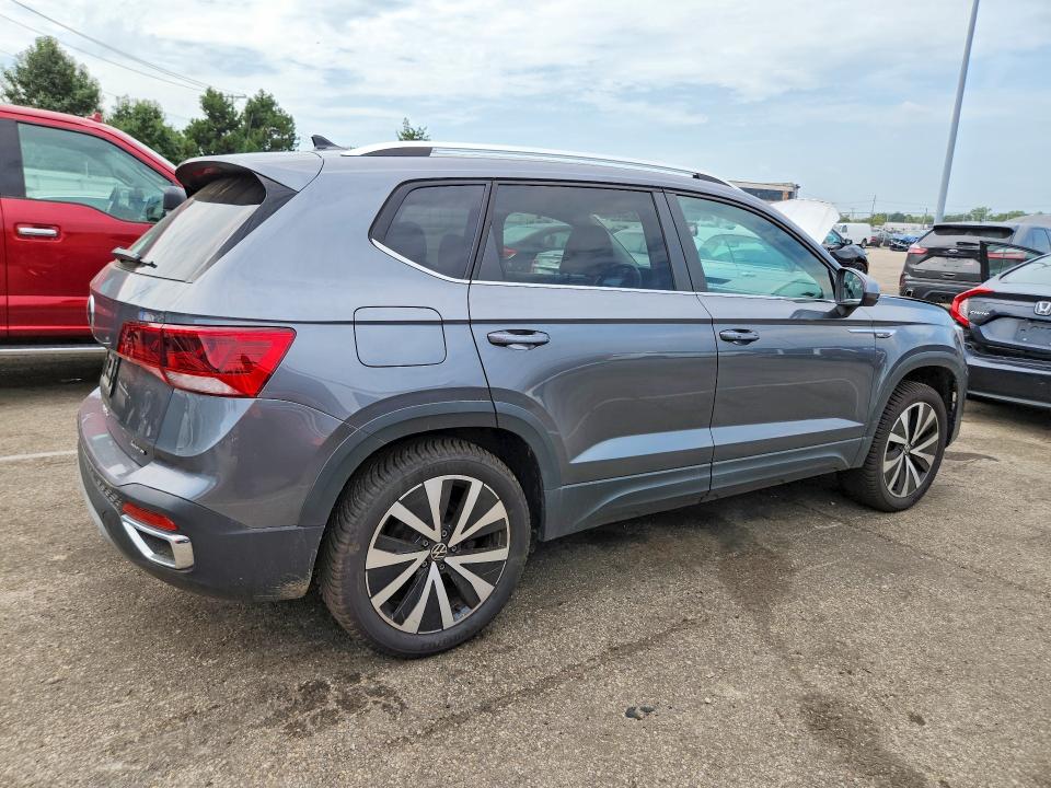 67100836 :رقم المزاد ، 3VVLX7B26NM045899 vin ، 2022 Volkswagen Taos مزاد بيع