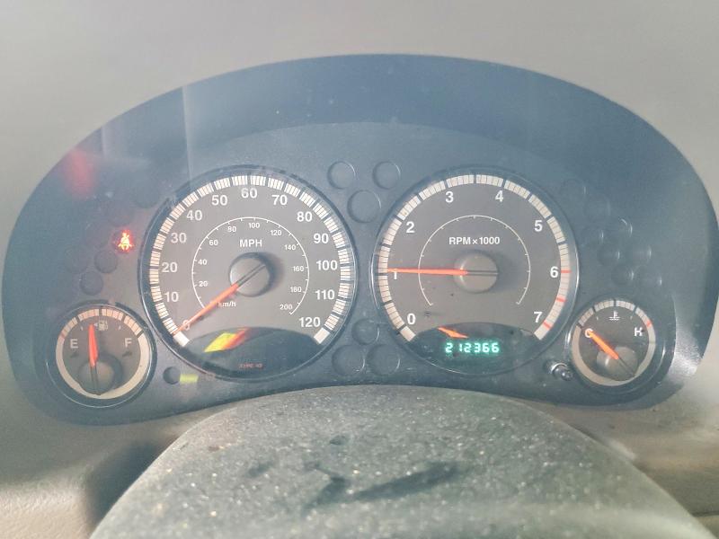 2005 Jeep Liberty მანქანა იყიდება აუქციონზე, vin: 1J4GK48K35W710790, აუქციონის ნომერი: 63760346