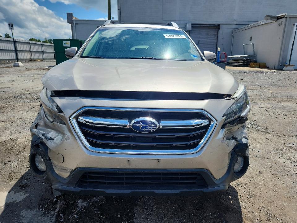 63923916 :رقم المزاد ، 4S4BSANC2J3333405 vin ، 2018 Subaru Outback مزاد بيع