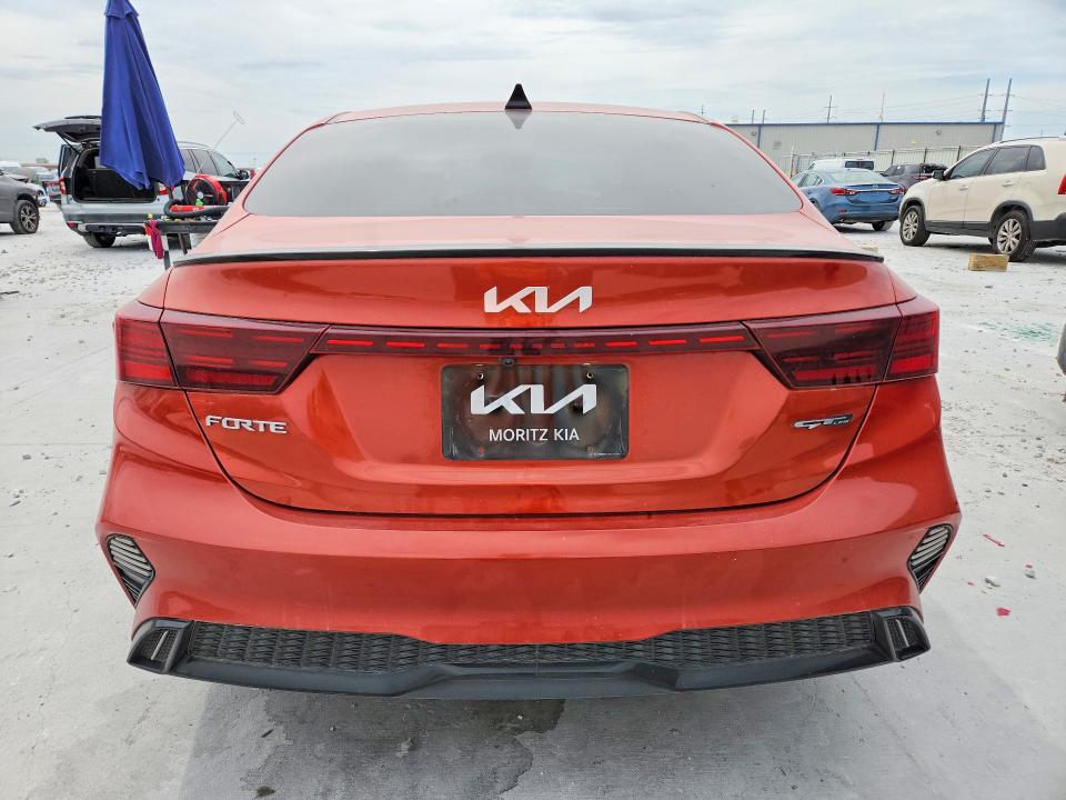 2022 Kia Forte მანქანა იყიდება აუქციონზე, vin: 3KPF54AD6NE496182, აუქციონის ნომერი: 64515126