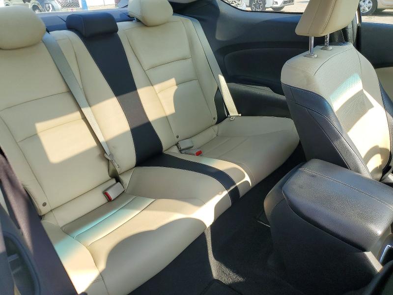 63656436 :رقم المزاد ، 1HGCT2B88FA008905 vin ، 2015 Honda Accord مزاد بيع
