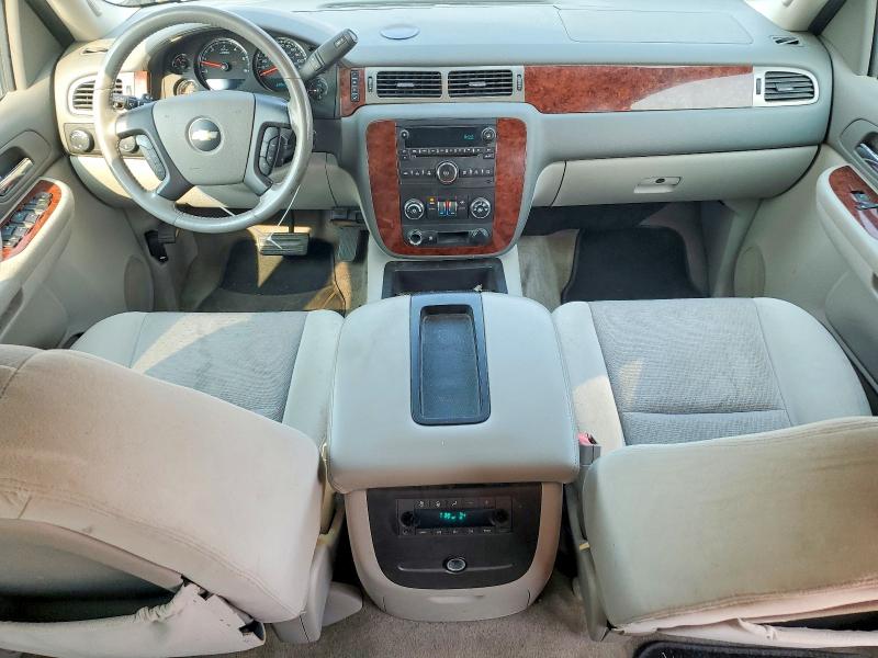 Продажа на аукционе авто 2009 Chevrolet Suburban, vin: 1GNFK26319R230017, номер лота: 63891456