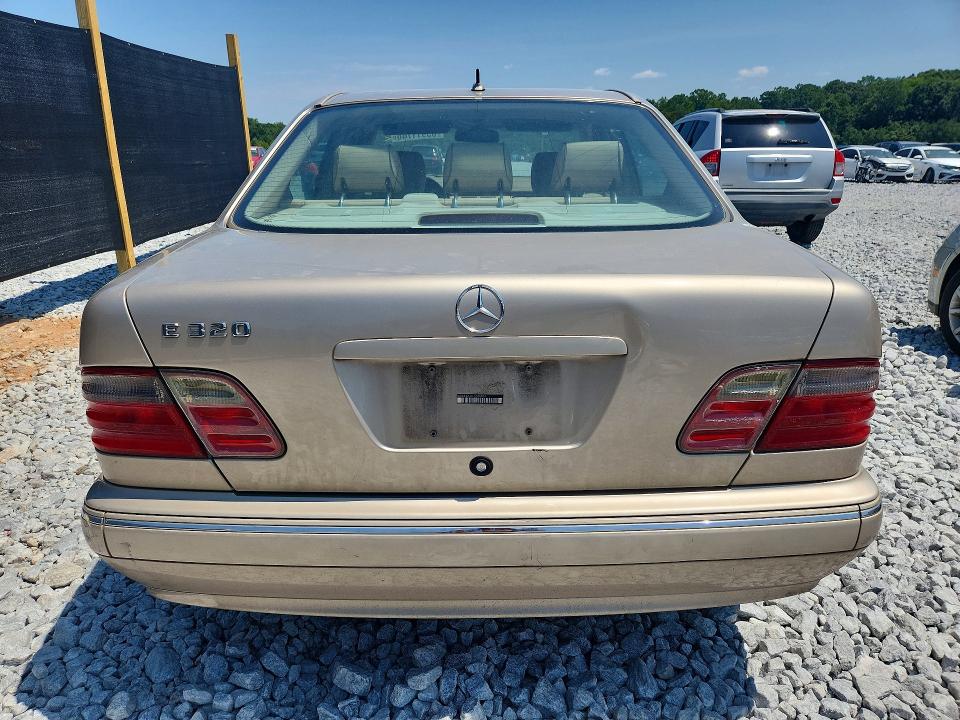 65911746 :رقم المزاد ، WDBJF65J81B244409 vin ، 2001 Mercedes-benz E مزاد بيع