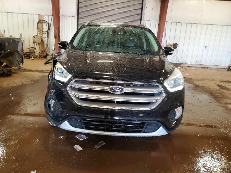 66179816 :رقم المزاد ، 1FMCU9J90HUE10252 vin ، 2017 Ford Escape مزاد بيع