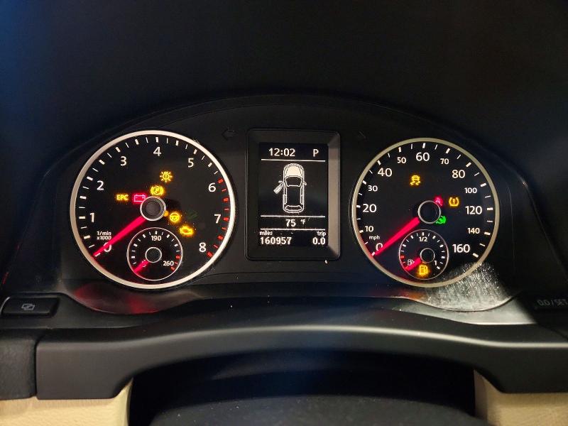 Aukcja sprzedaży 2010 Volkswagen Tiguan, vin: WVGBV7AX3AW511548, numer aukcji: 64494966