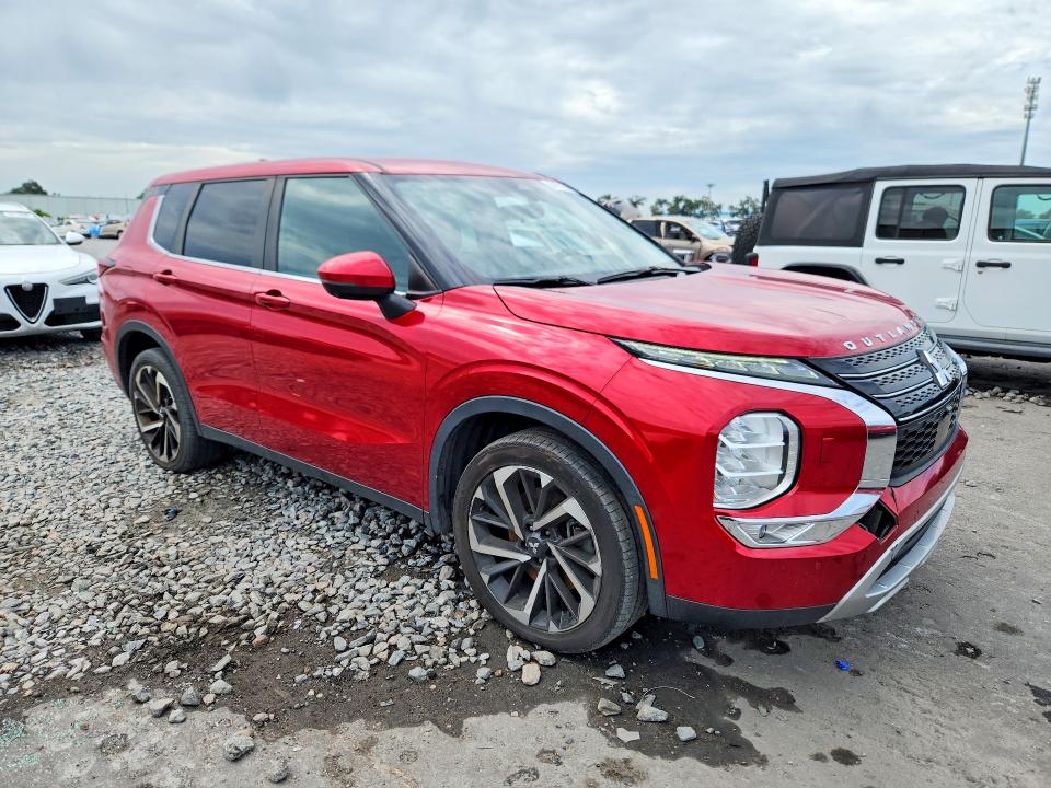 Продажа на аукционе авто 2022 Mitsubishi Outlander, vin: JA4J4UA80NZ050463, номер лота: 64111896