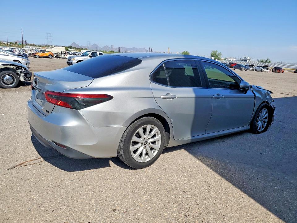Продаж на аукціоні авто 2018 Toyota Camry, vin: JTNB11HK4J3015792, номер лоту: 63893346