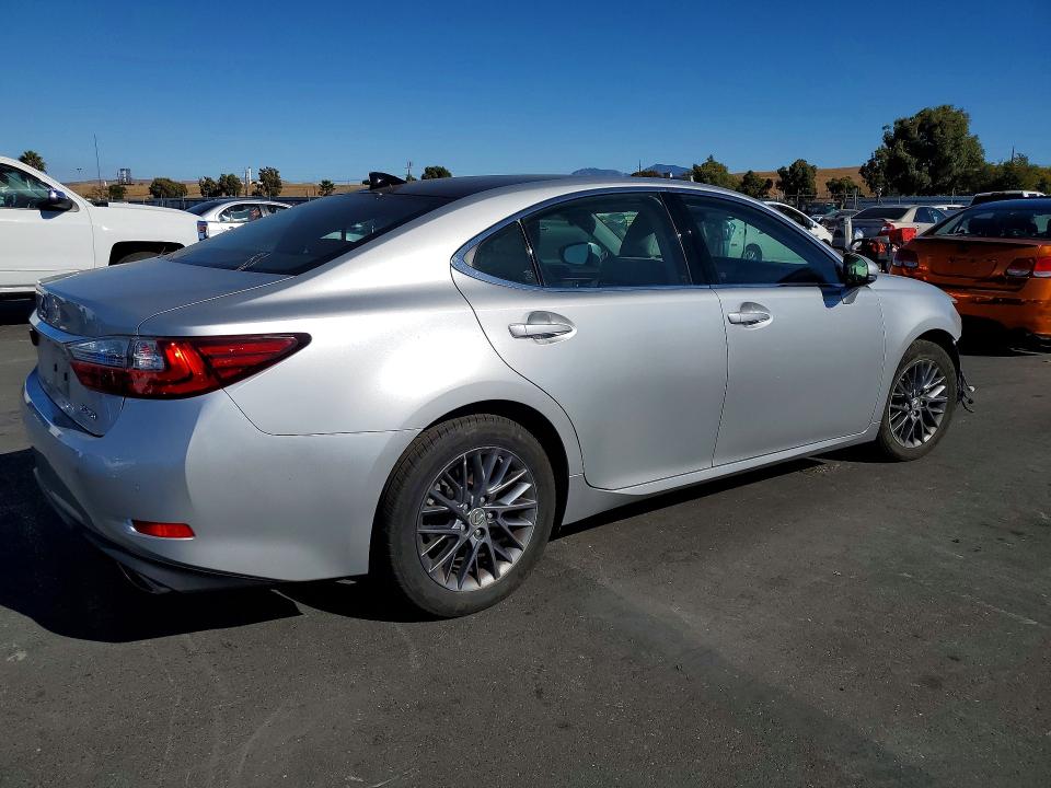 2018 Lexus Es მანქანა იყიდება აუქციონზე, vin: 58ABK1GG3JU110342, აუქციონის ნომერი: 66520796
