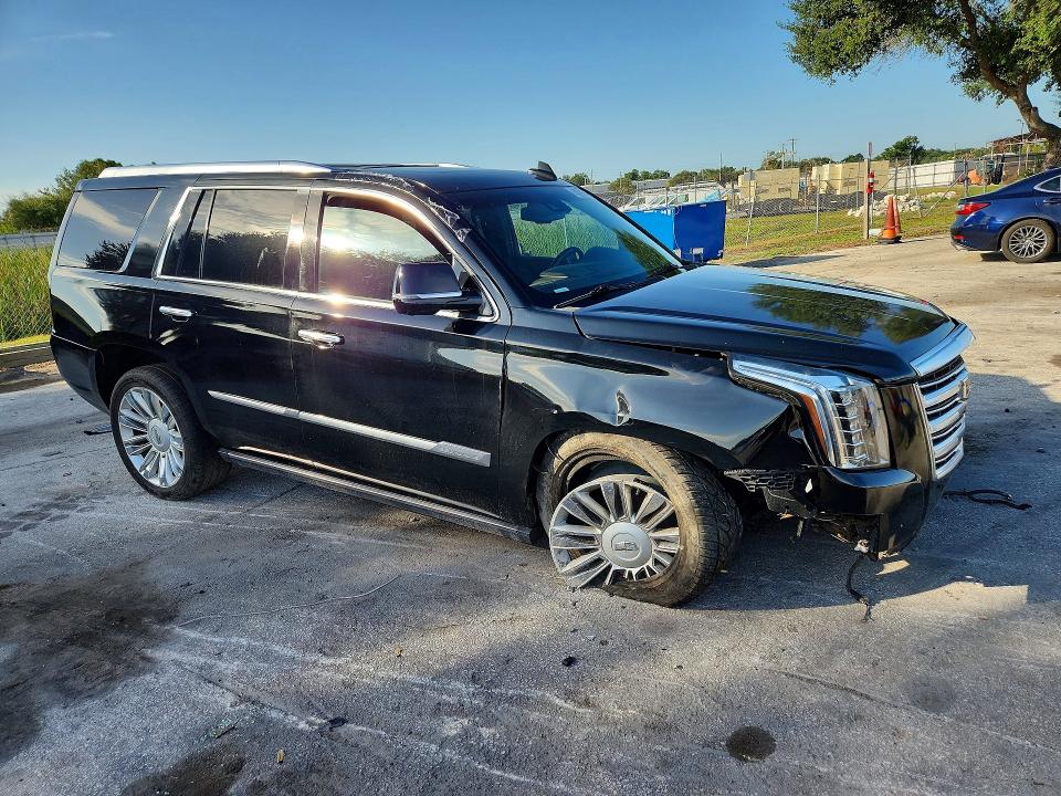 65869186 :رقم المزاد ، 1GYS4DKJ3GR281222 vin ، 2016 Cadillac Escalade مزاد بيع