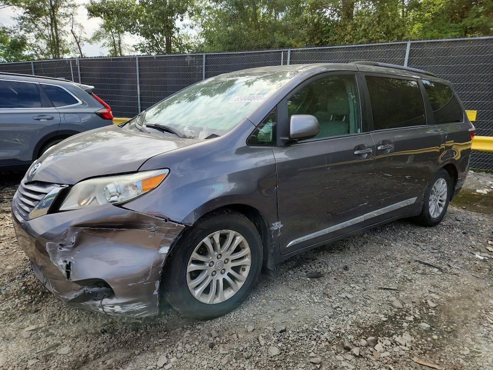 Продажа на аукционе авто 2017 Toyota Sienna, vin: 5TDYZ3DCXHS792276, номер лота: 65844686