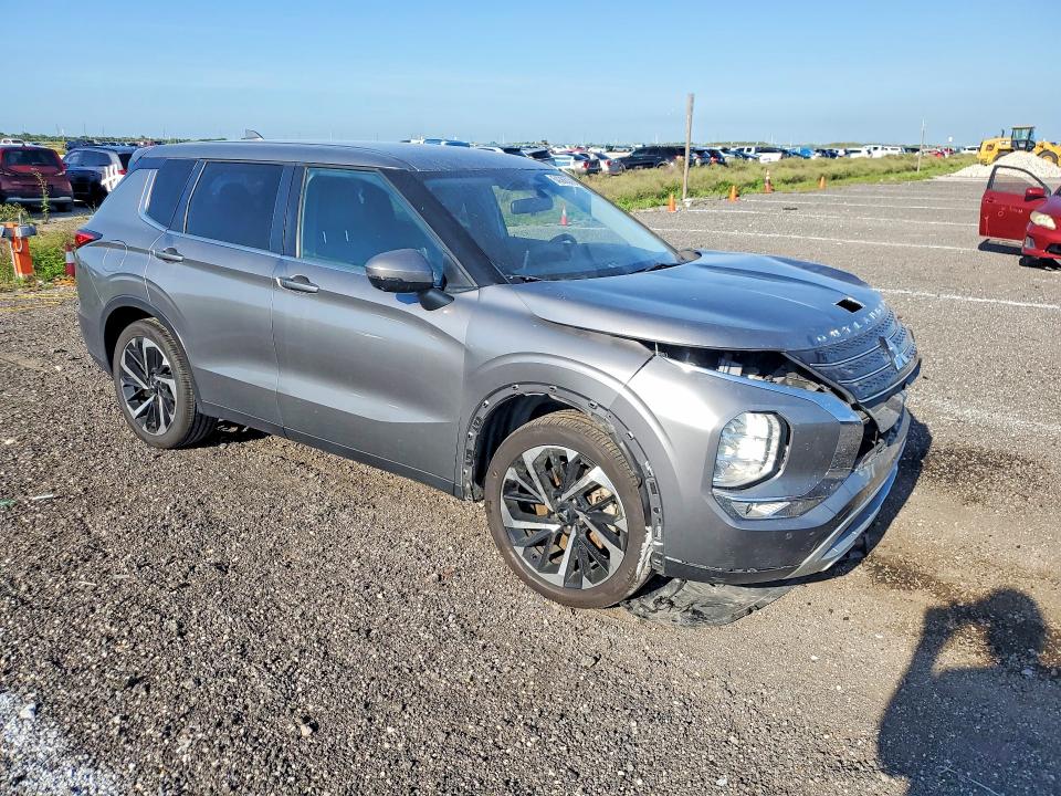 Продажа на аукционе авто 2022 Mitsubishi Outlander, vin: JA4J3UA82NZ081877, номер лота: 64386376