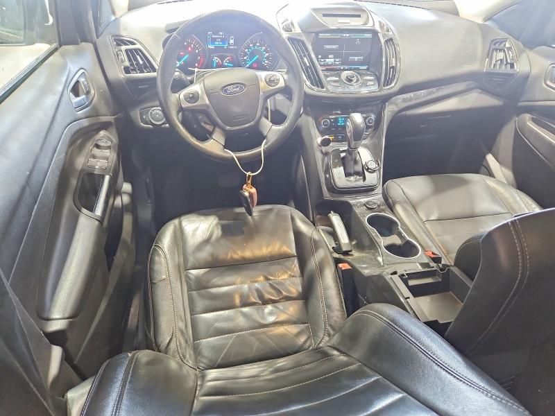 64080256 :رقم المزاد ، 1FMCU9J91FUC12843 vin ، 2015 Ford Escape مزاد بيع
