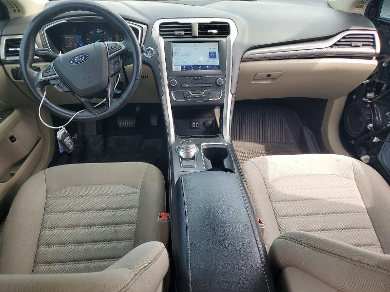 63425806 :رقم المزاد ، 3FA6P0LU4KR164753 vin ، 2019 Ford Fusion مزاد بيع